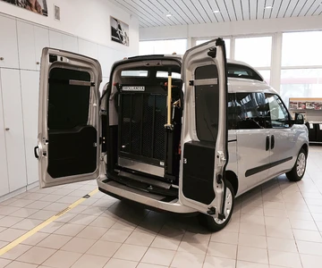 Plošiny pro tělesně postižené (2)