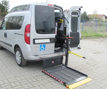 Plošiny pro tělesně postižené (5)
