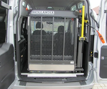 Plošiny pro tělesně postižené (9)