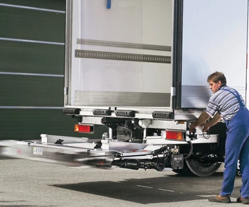 Zasouvací plošiny (3)